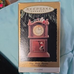 KEEPSAKE the Label Ornament Magic Clock with Brown Finish